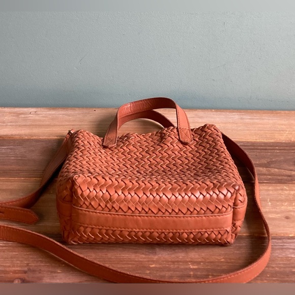 Madewell The Small Transport Crossbody Bag Woven Leather Edition - Picture 5 of 7
